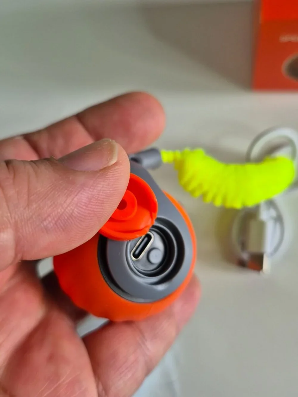 Petgravity Speedy Sprint Ball Cats Smart Toy Automatic Moving Tail Rechargeable